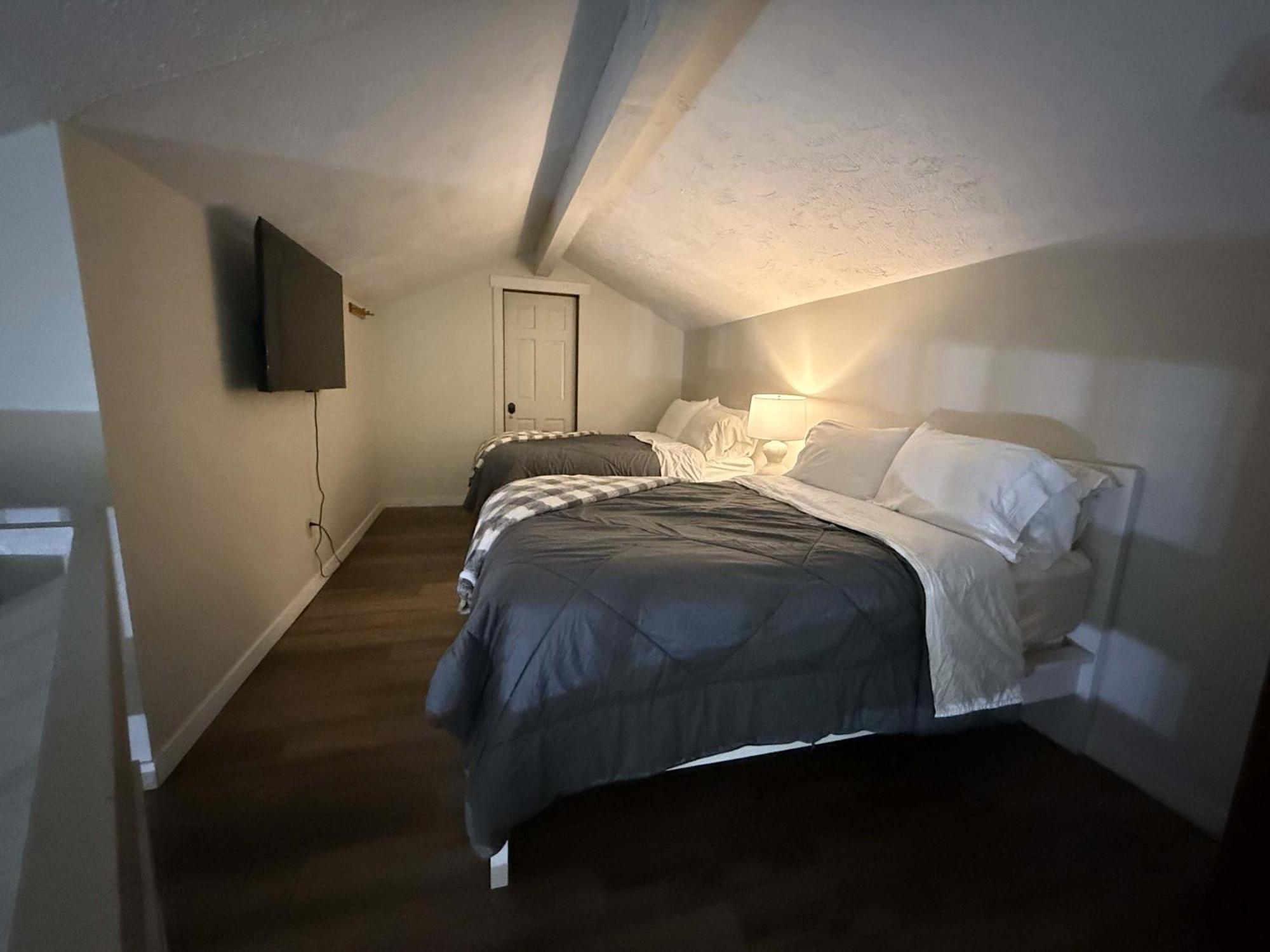 Boyne Mountain Condo -Sleeps 12 Boyne Falls ภายนอก รูปภาพ
